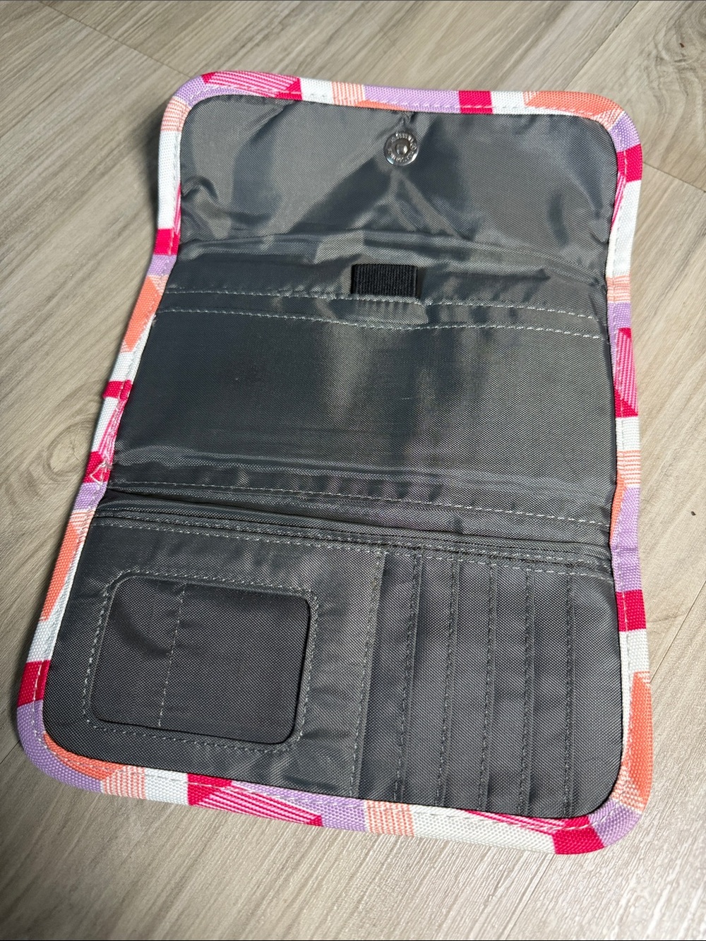 Kavu Chevron Wallet - Picture 3 of 3